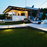 Riro Villa *